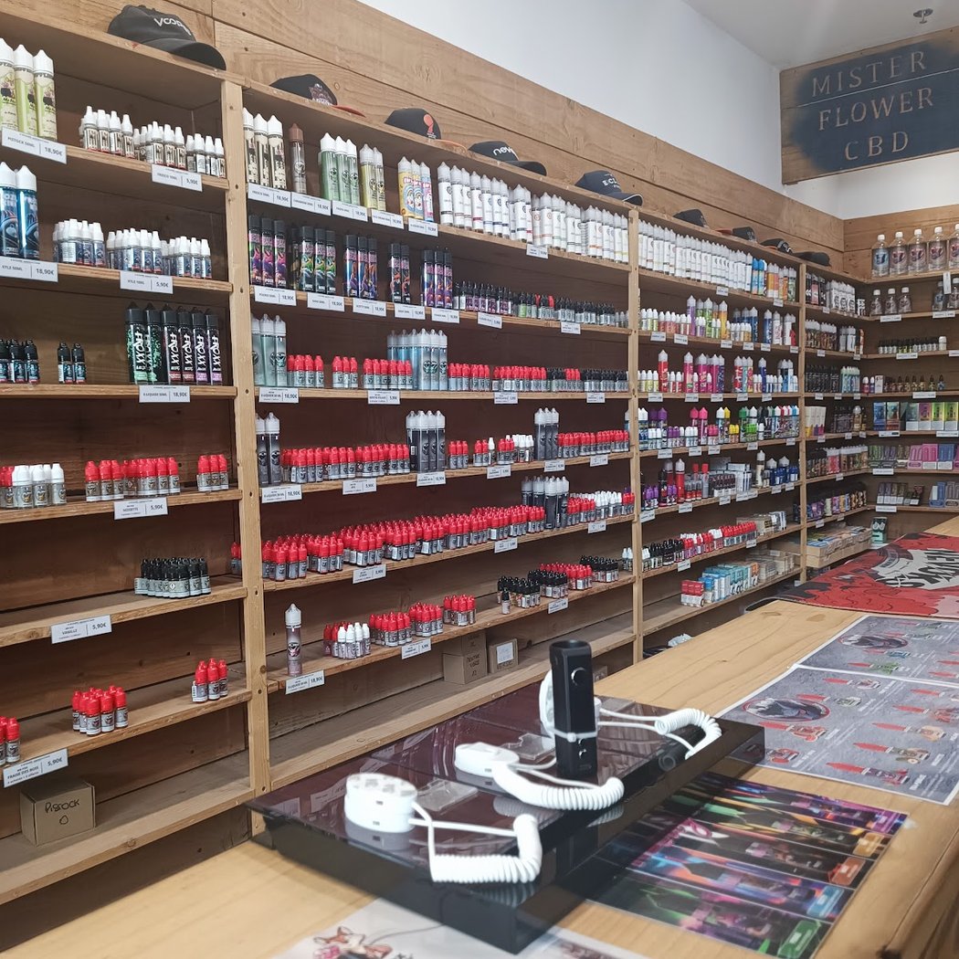 E CLOPE STORE - cigarette electronique O PARINOR - CBD FLEUR à Aulnay sous bois 2
